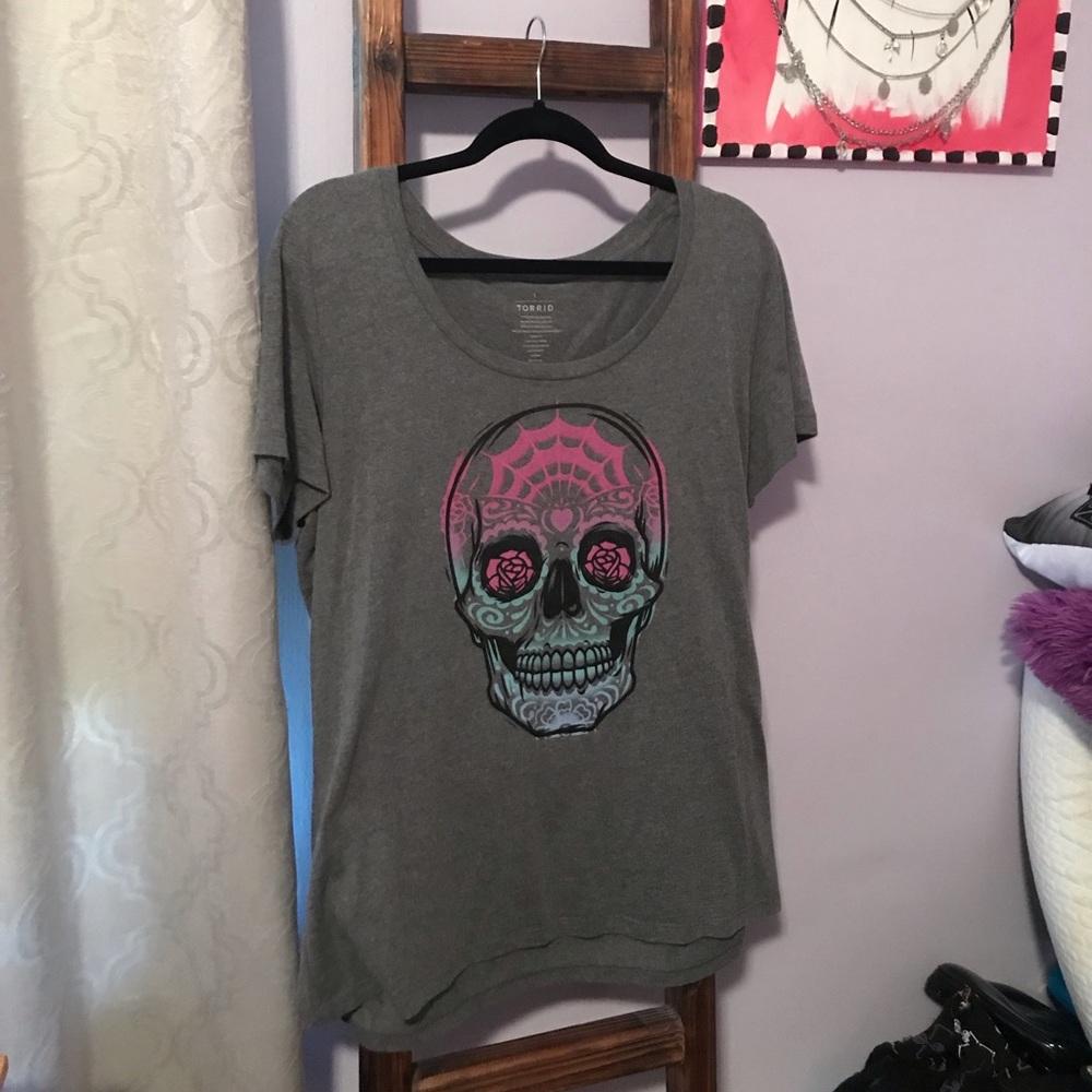 Torrid High-Low Skull Top